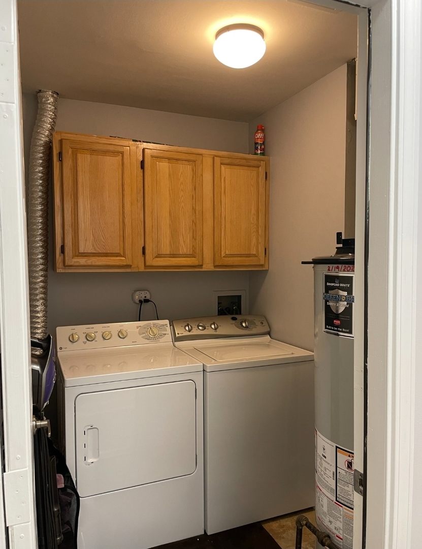 43 W Fern Court #125, Palatine, IL 60067