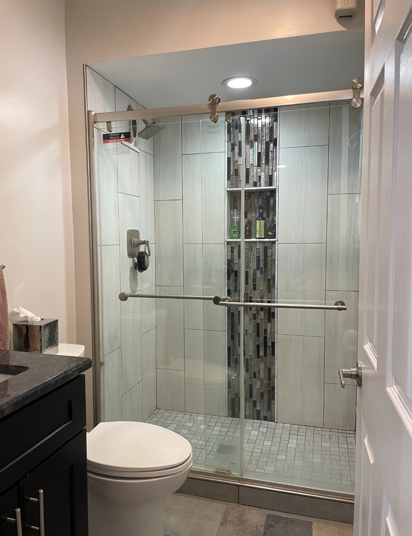 43 W Fern Court #125, Palatine, IL 60067