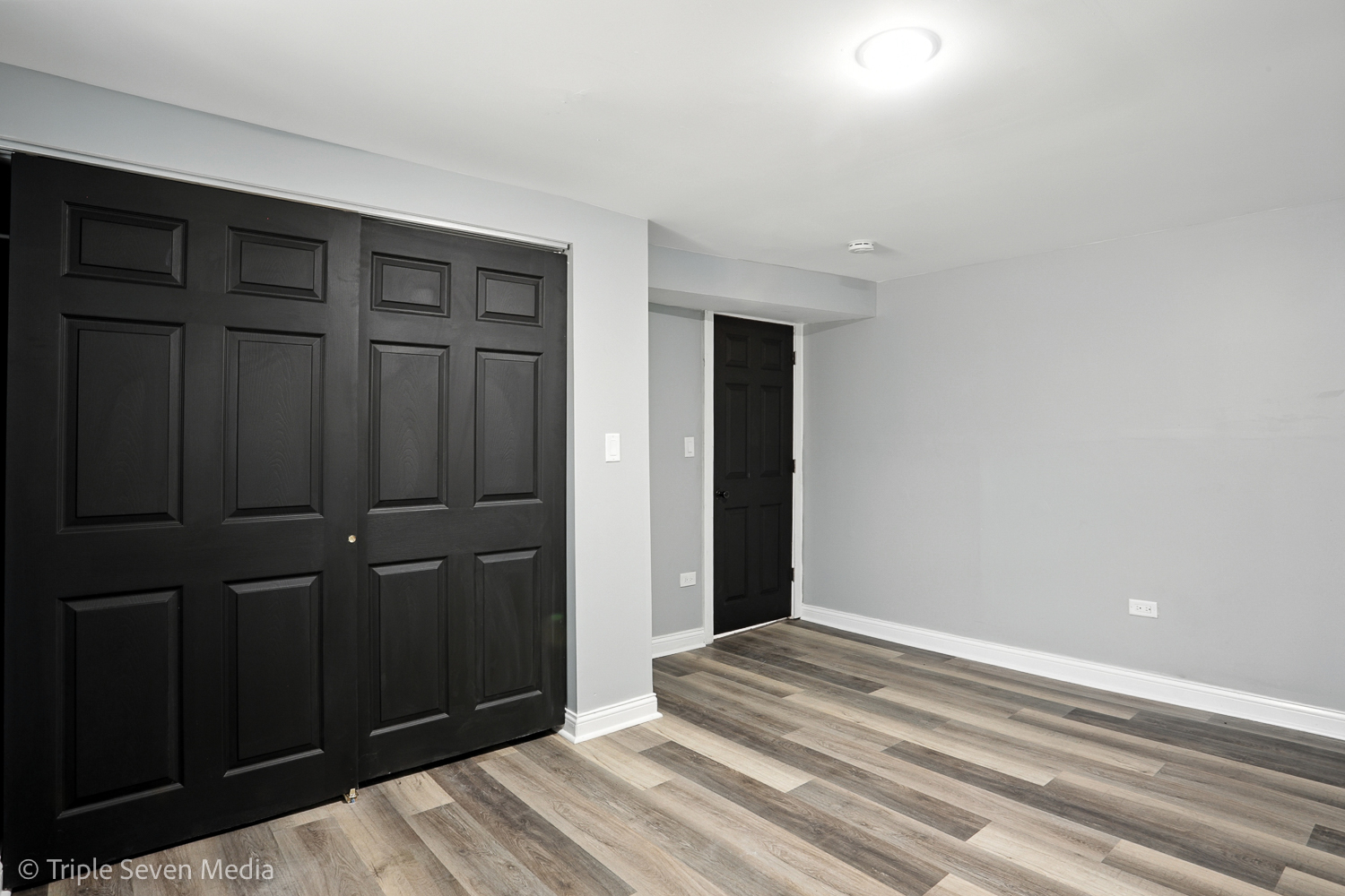 9439 S MAY Street, Chicago, IL 60620