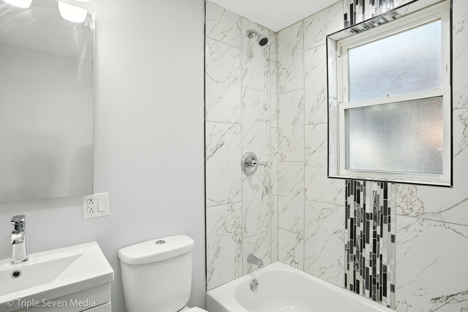 9439 S MAY Street, Chicago, IL 60620