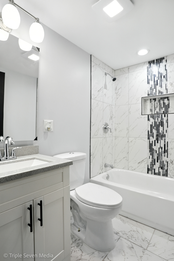9439 S MAY Street, Chicago, IL 60620