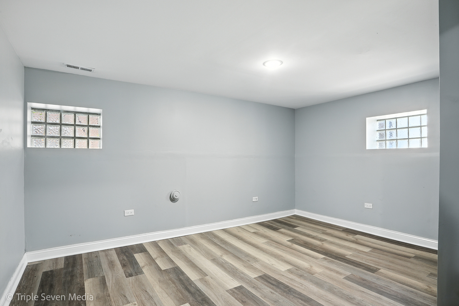 9439 S MAY Street, Chicago, IL 60620