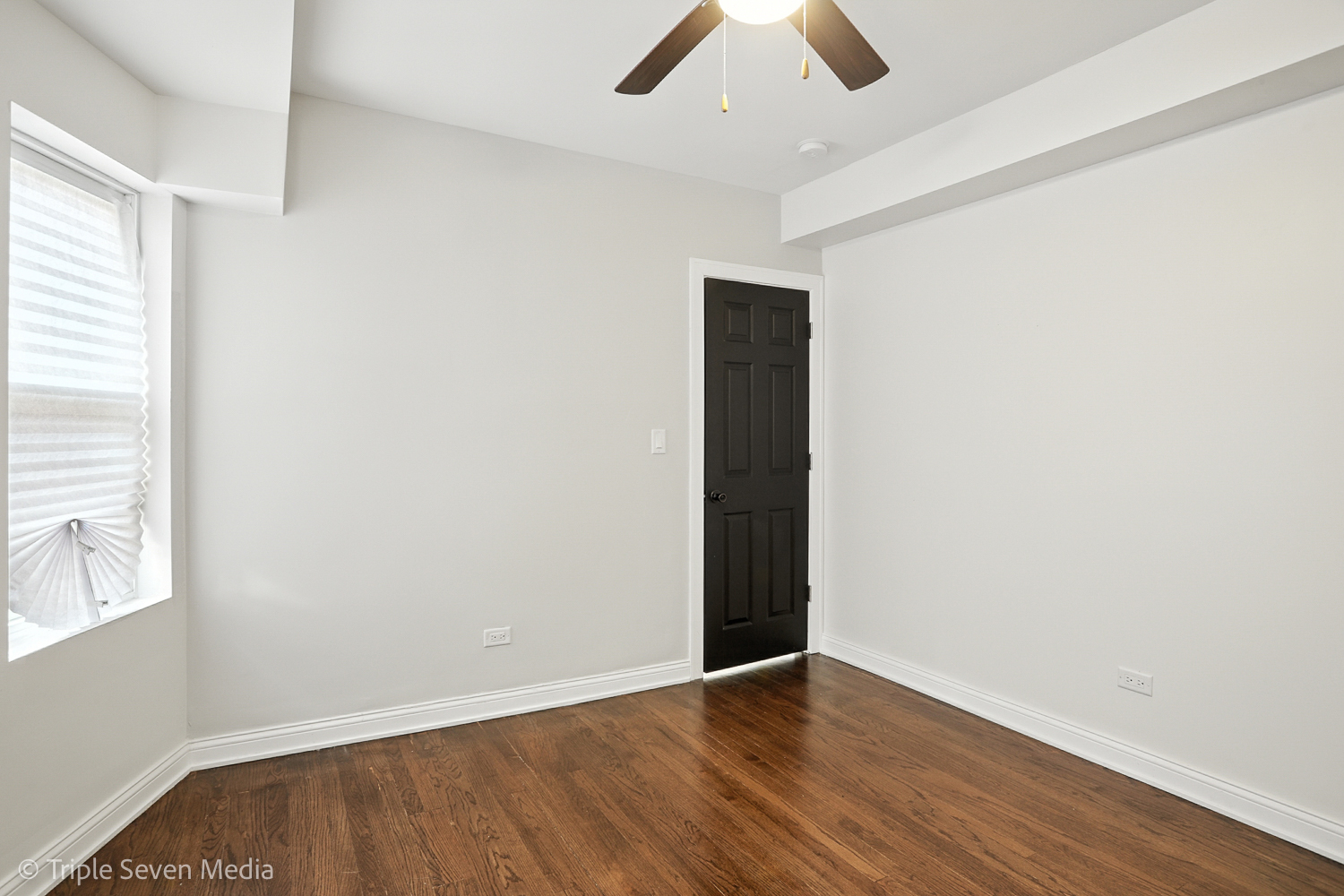 9439 S MAY Street, Chicago, IL 60620