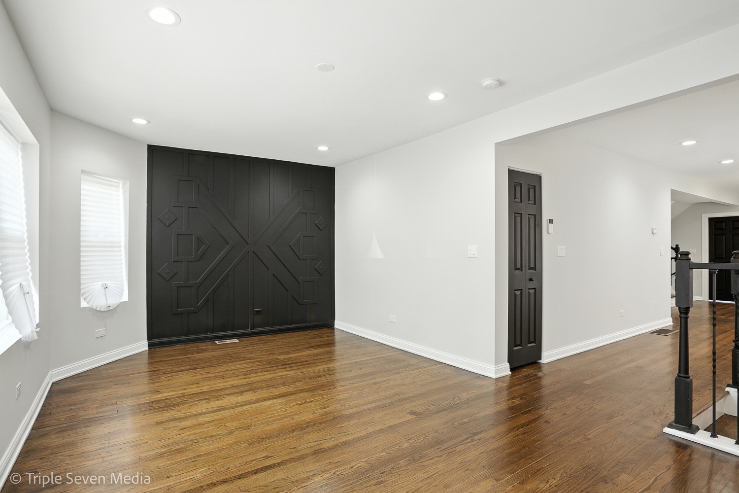 9439 S MAY Street, Chicago, IL 60620