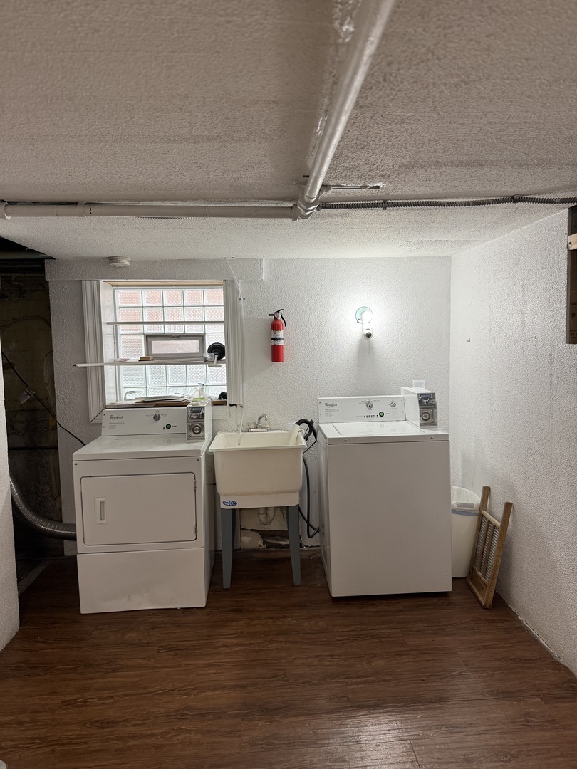 4554 S WASHTENAW Avenue, Chicago, IL 60632