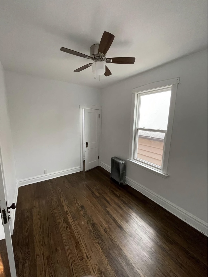 4554 S WASHTENAW Avenue, Chicago, IL 60632