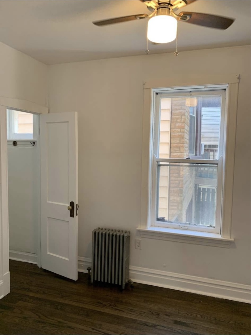 4554 S WASHTENAW Avenue, Chicago, IL 60632