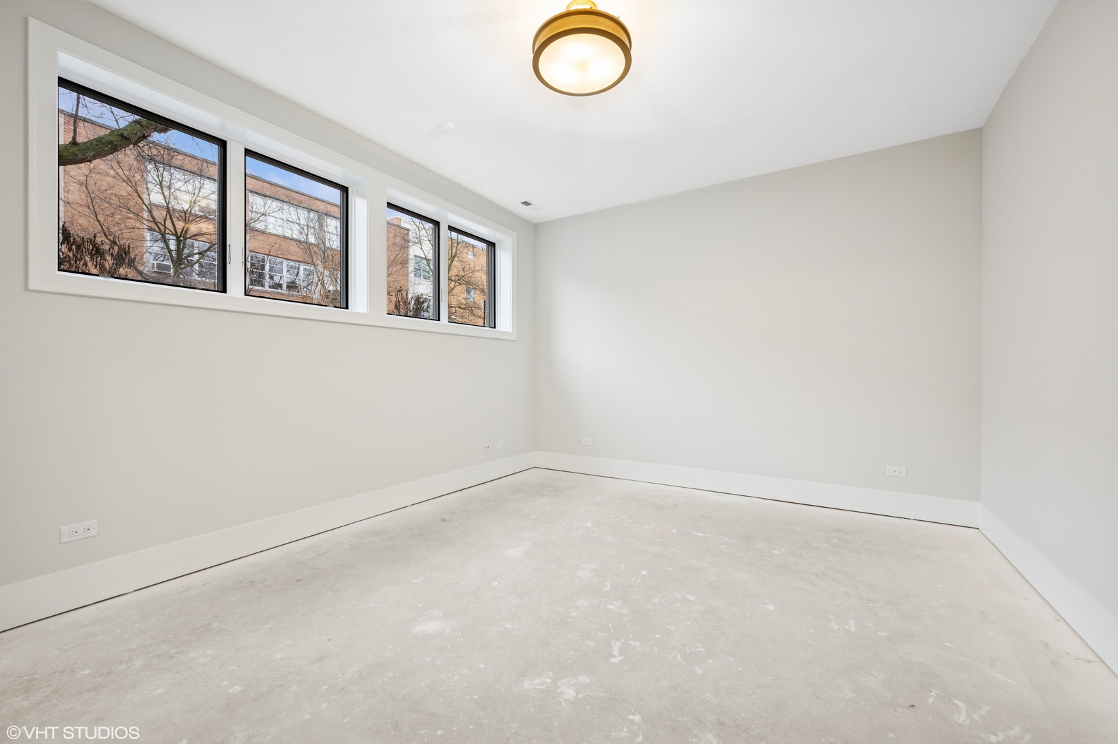 3920 N Bell Avenue, Chicago, IL 60618