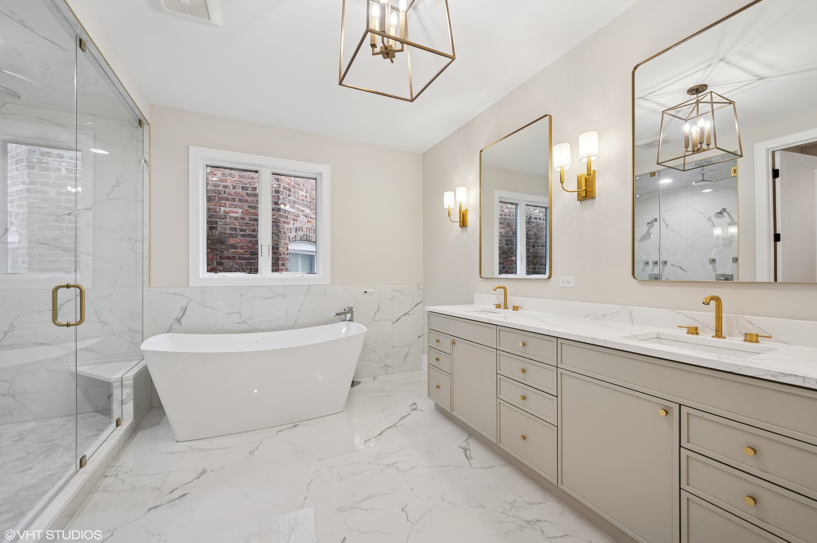 3920 N Bell Avenue, Chicago, IL 60618