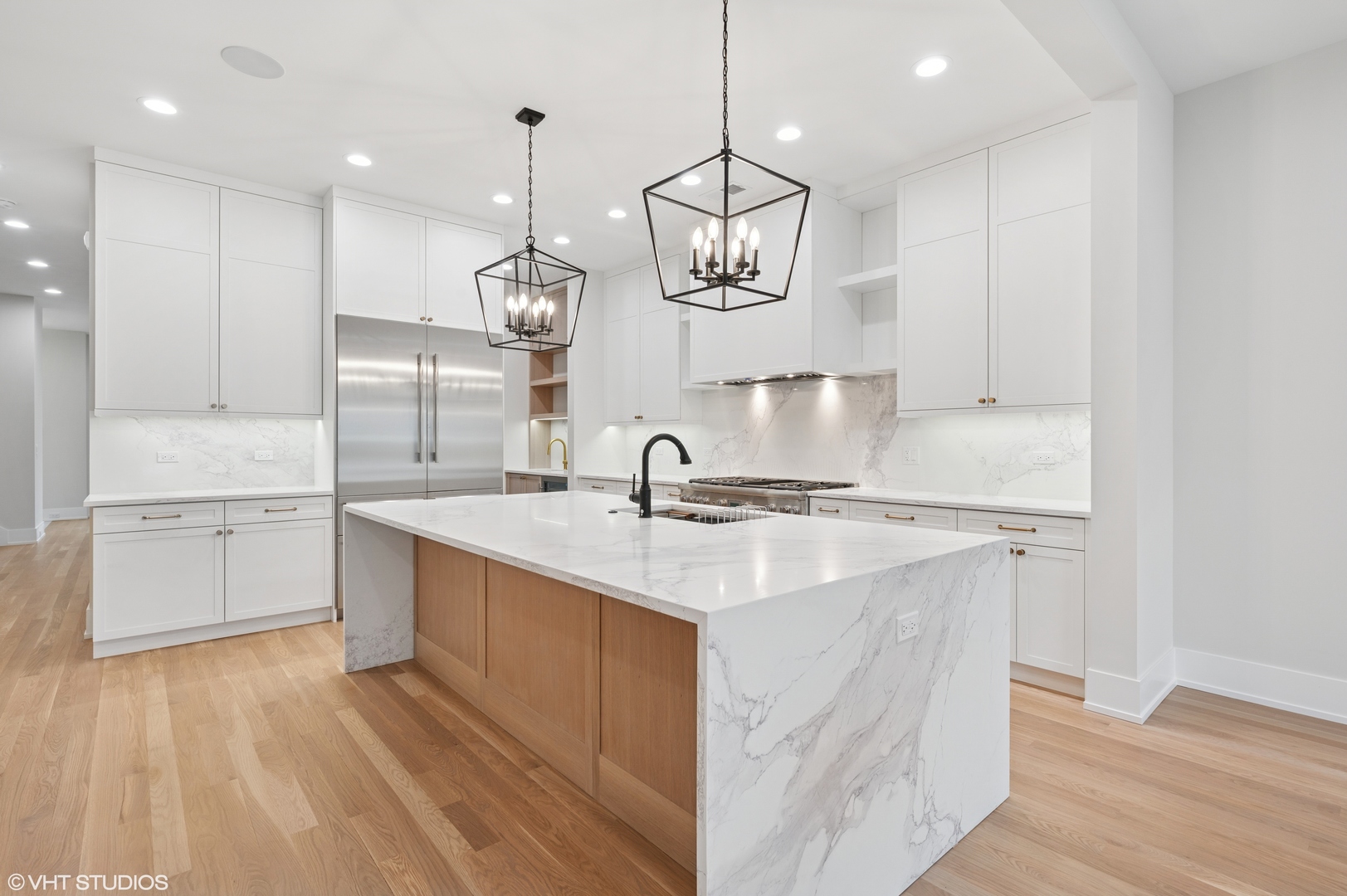 3920 N Bell Avenue, Chicago, IL 60618