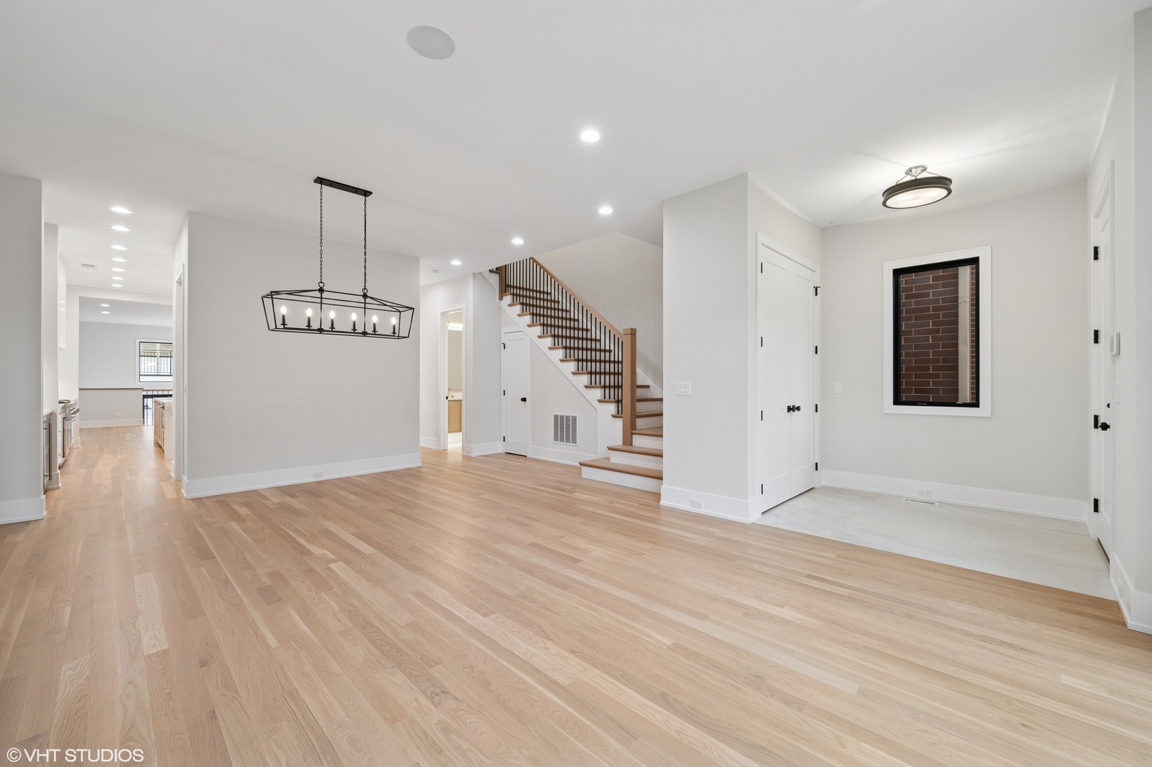 3920 N Bell Avenue, Chicago, IL 60618