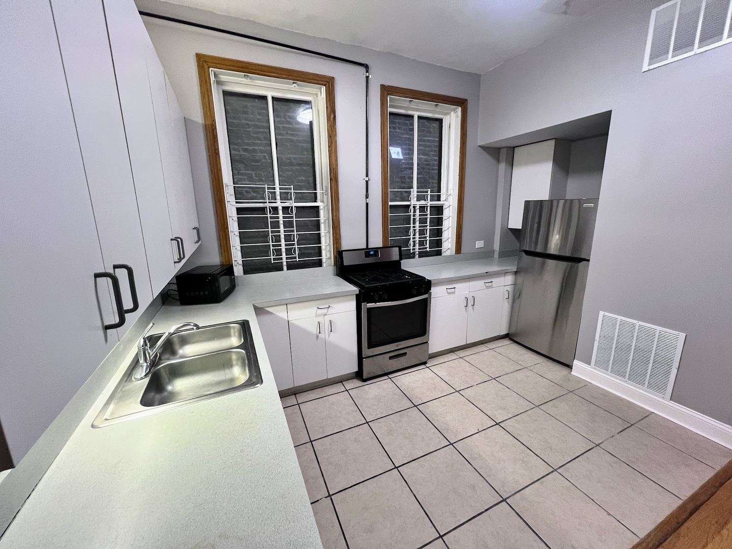 2240 N Halsted Street #1, Chicago, IL 60614
