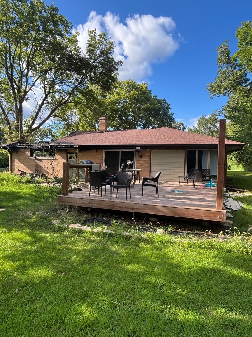 219 James Road, Spring Grove, IL 60081