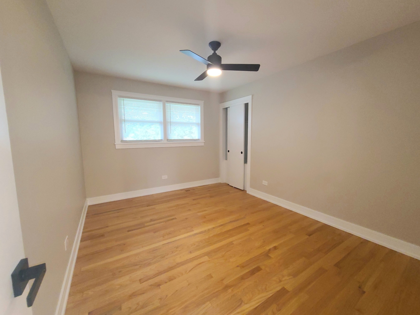 7025 W 84th Street, Burbank, IL 60459