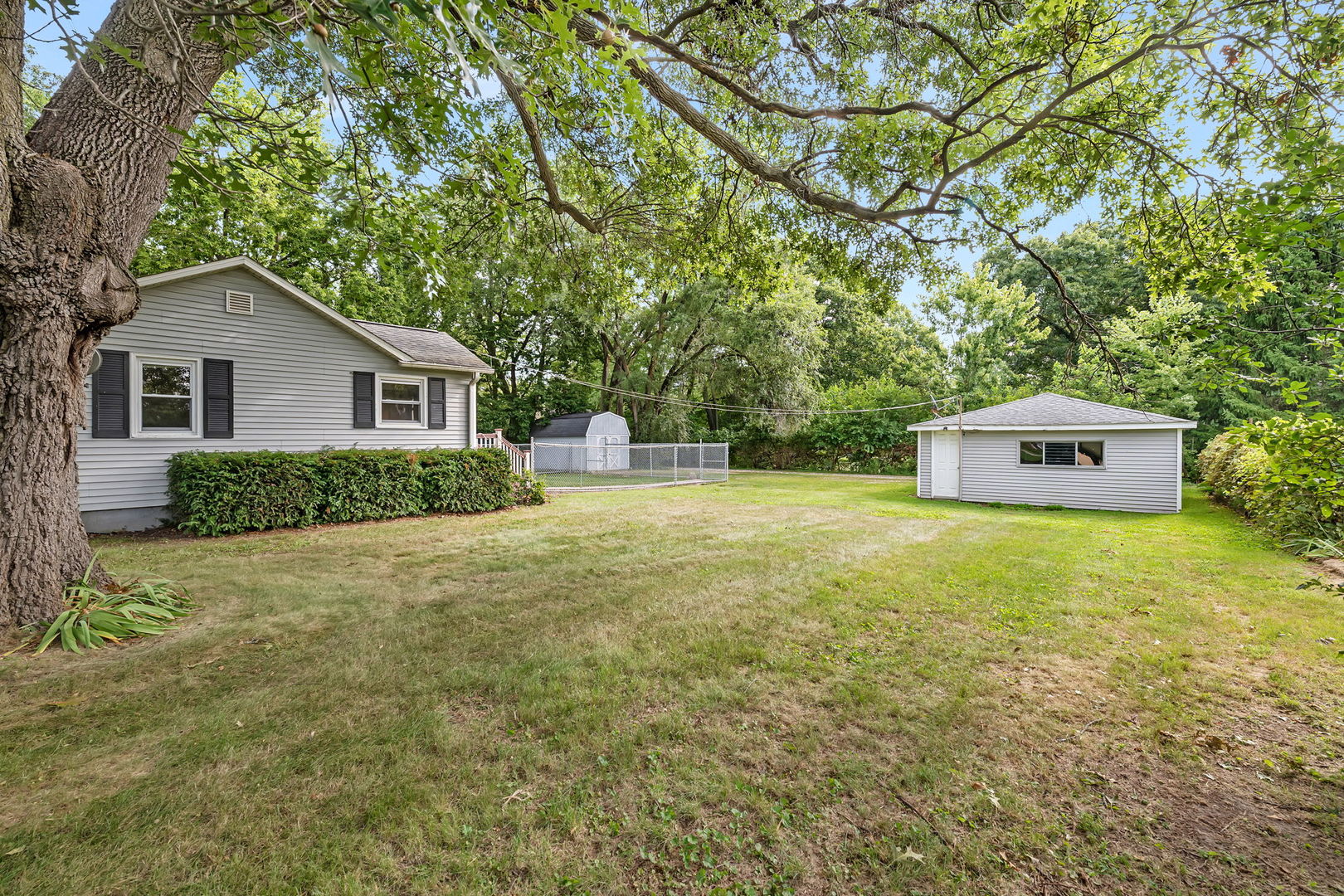 172 S Hossack Street, Seneca, IL 61360