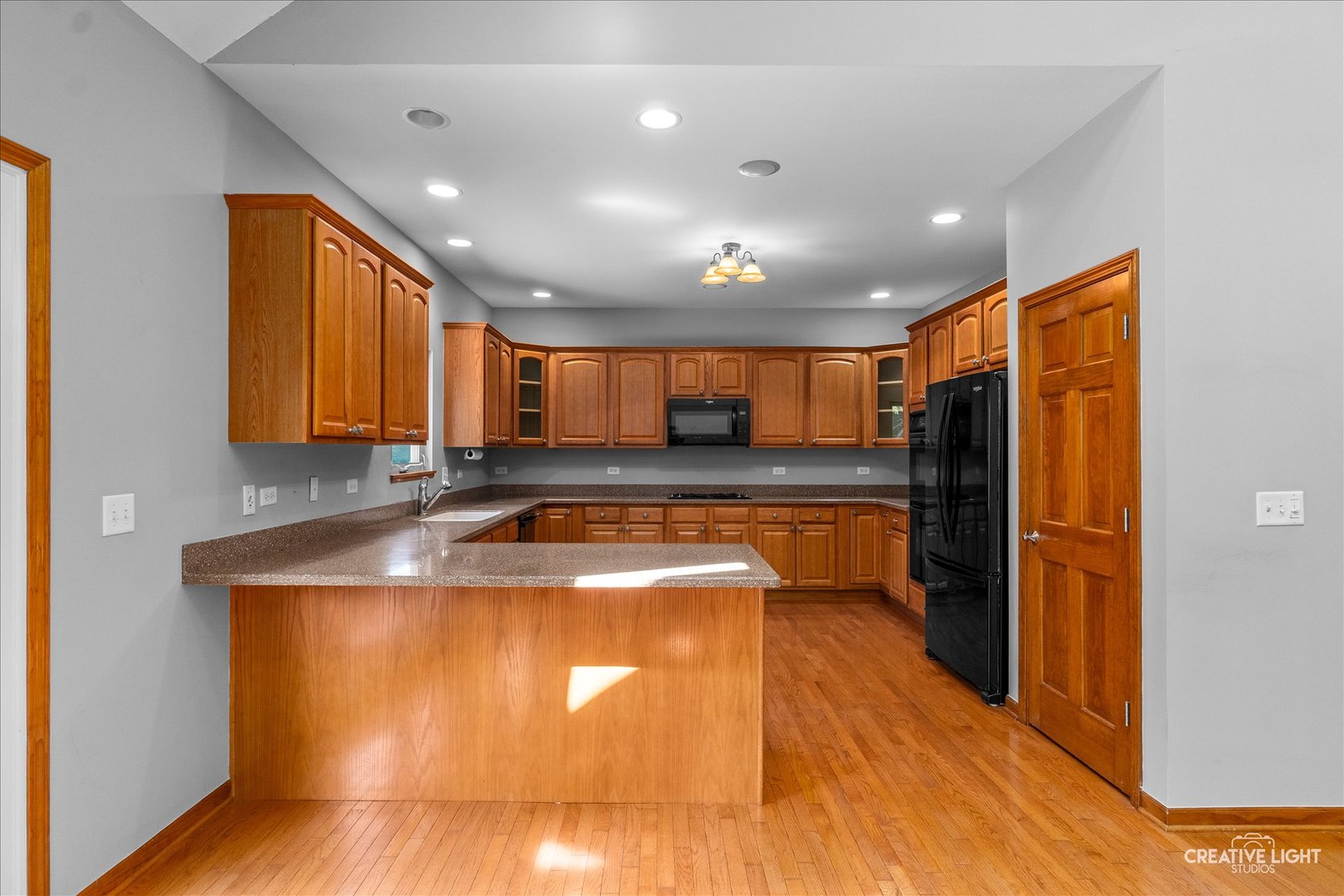 453 POPLAR Drive, Yorkville, IL 60560