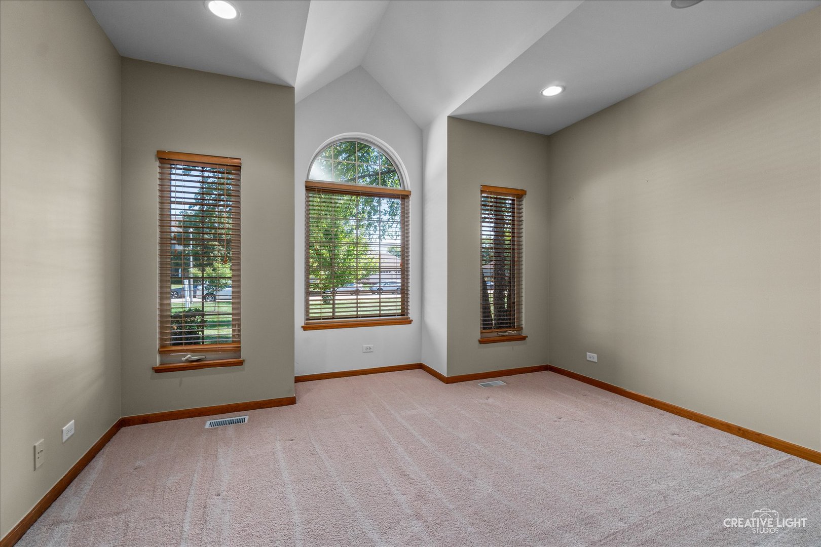 453 POPLAR Drive, Yorkville, IL 60560