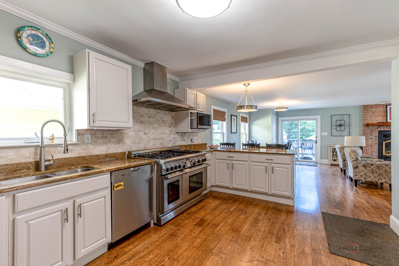 112 3rd Street, Libertyville, IL 60048