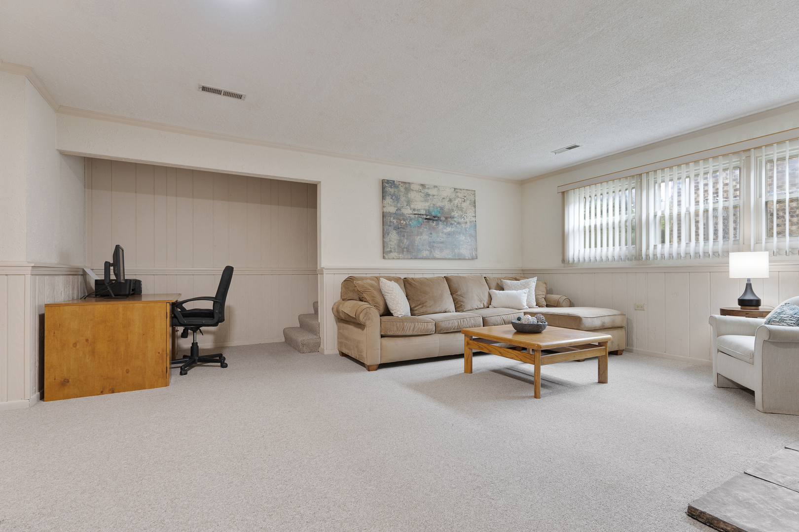 1827 W Sherry Lane, Addison, IL 60101