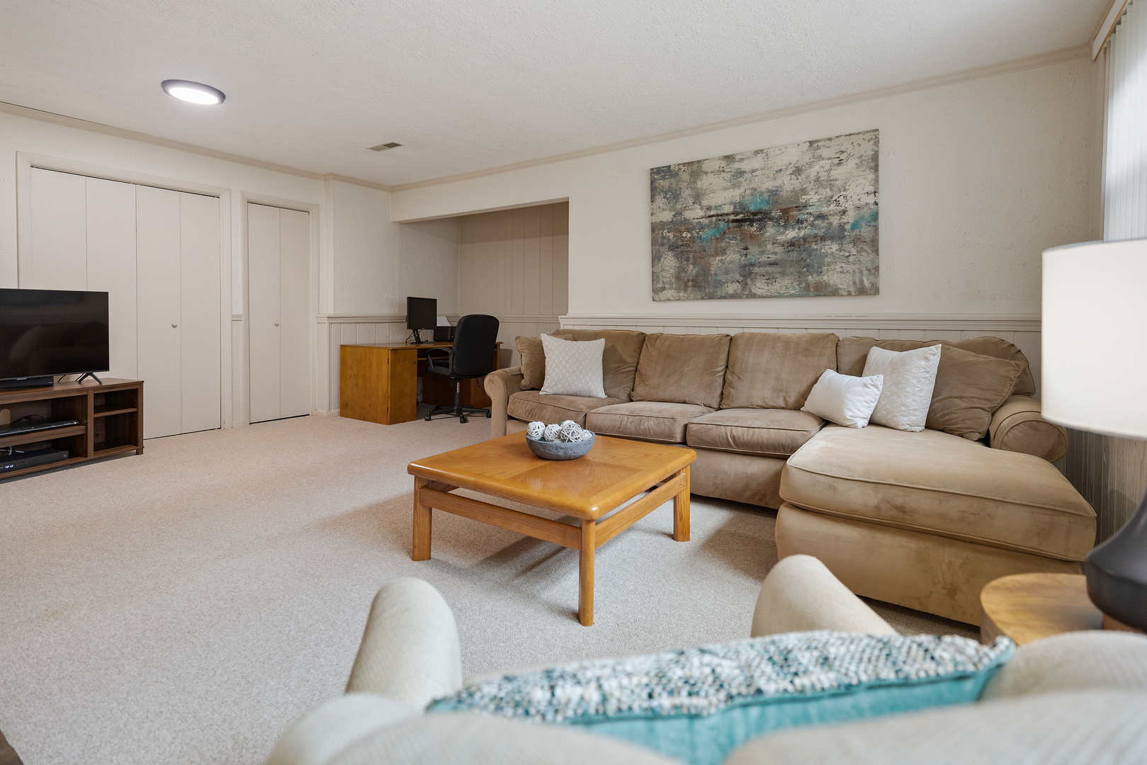 1827 W Sherry Lane, Addison, IL 60101