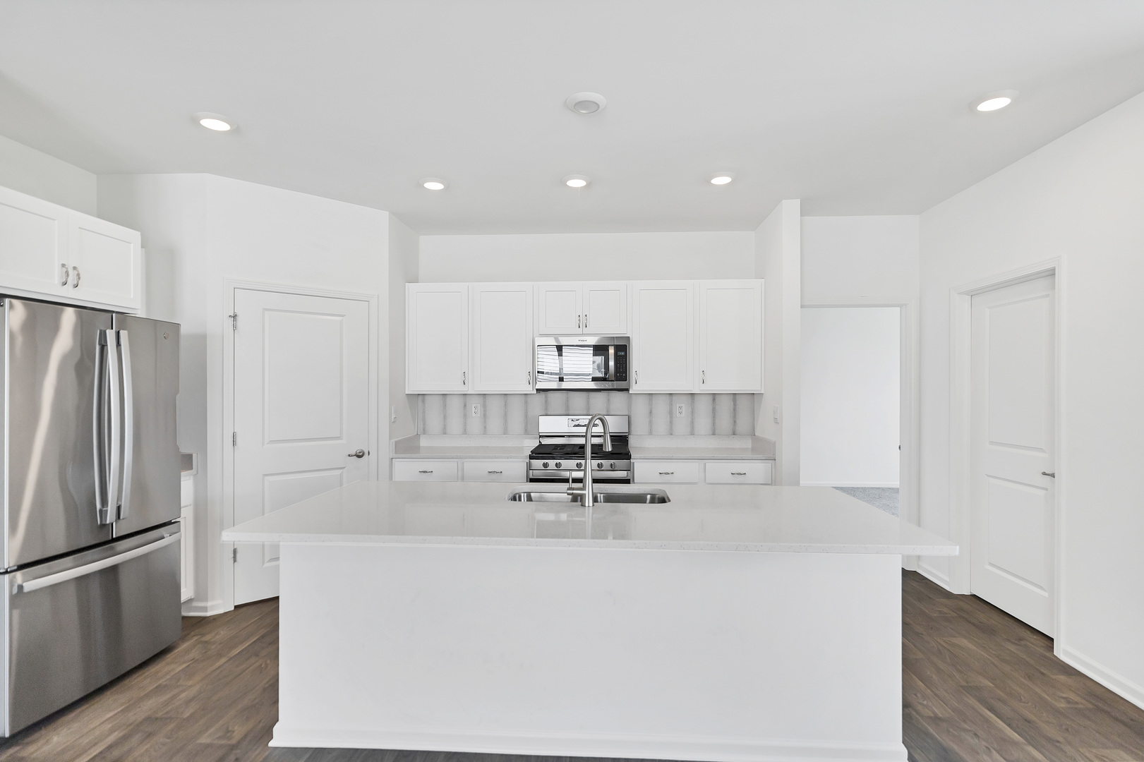 918 Plateau Drive, Pingree Grove, IL 60140