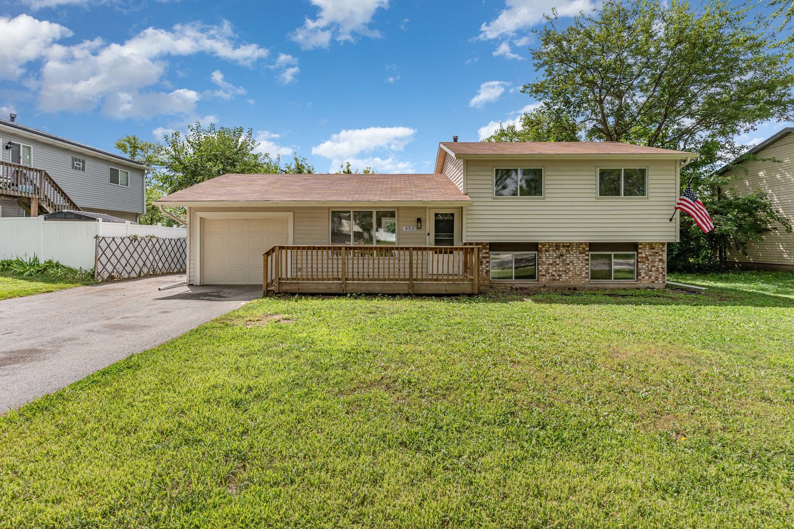 353 Rockhurst Road, Bolingbrook, IL 60440