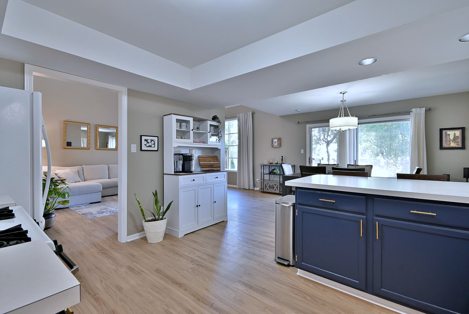 1036 Claremont Drive, Downers Grove, IL 60516