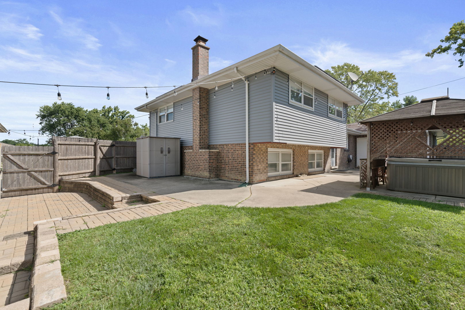 6537 W 107th Street, Worth, IL 60482