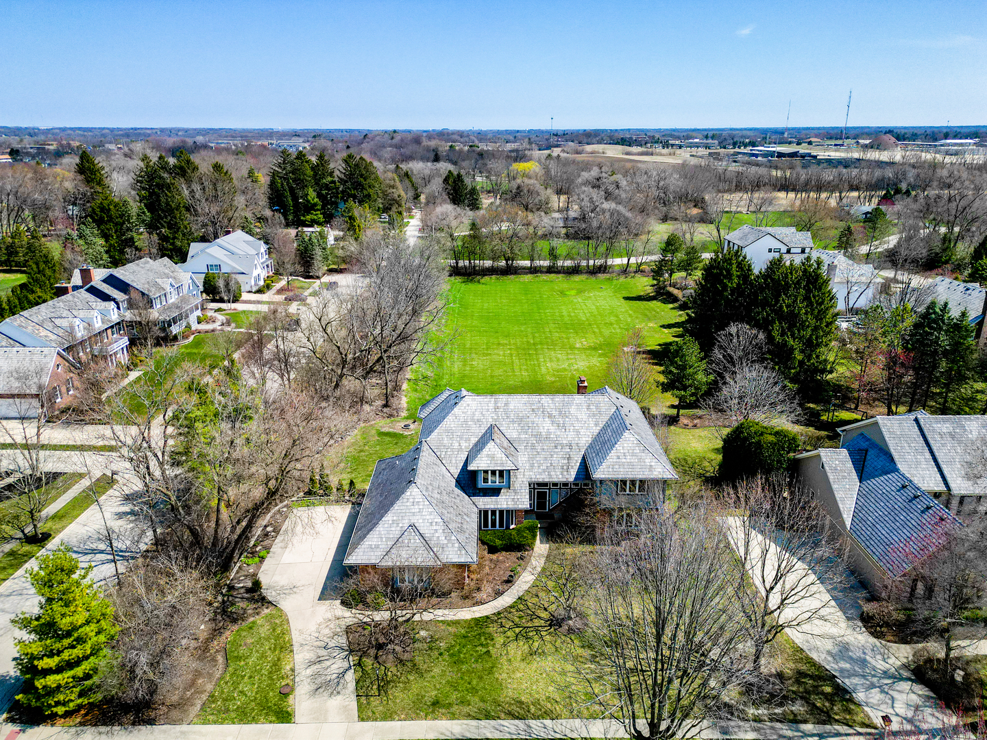 1512 Sunnyview Road, Libertyville, IL 60048