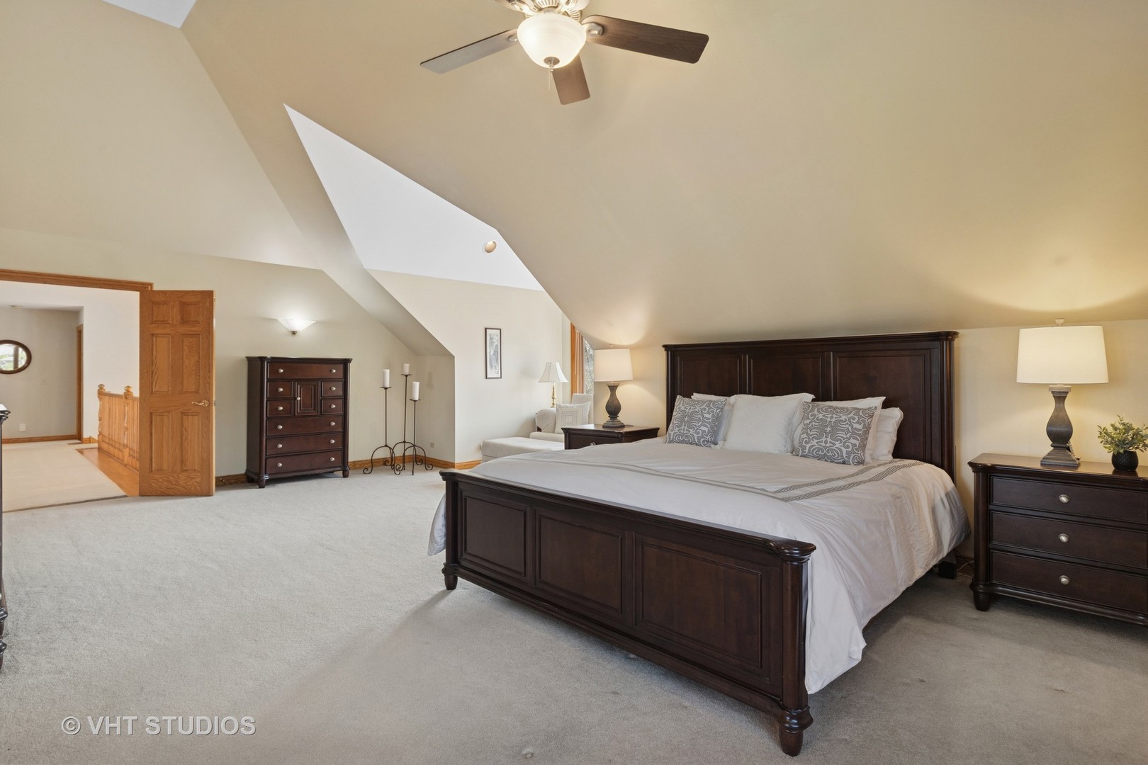 1512 Sunnyview Road, Libertyville, IL 60048