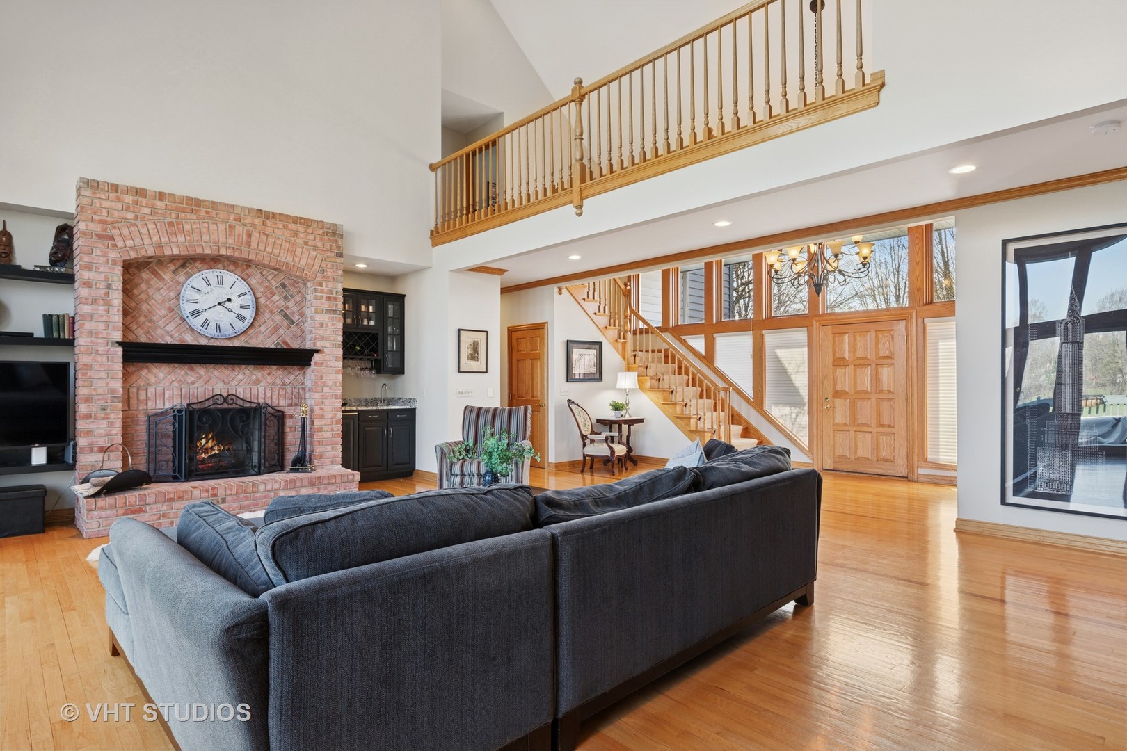 1512 Sunnyview Road, Libertyville, IL 60048