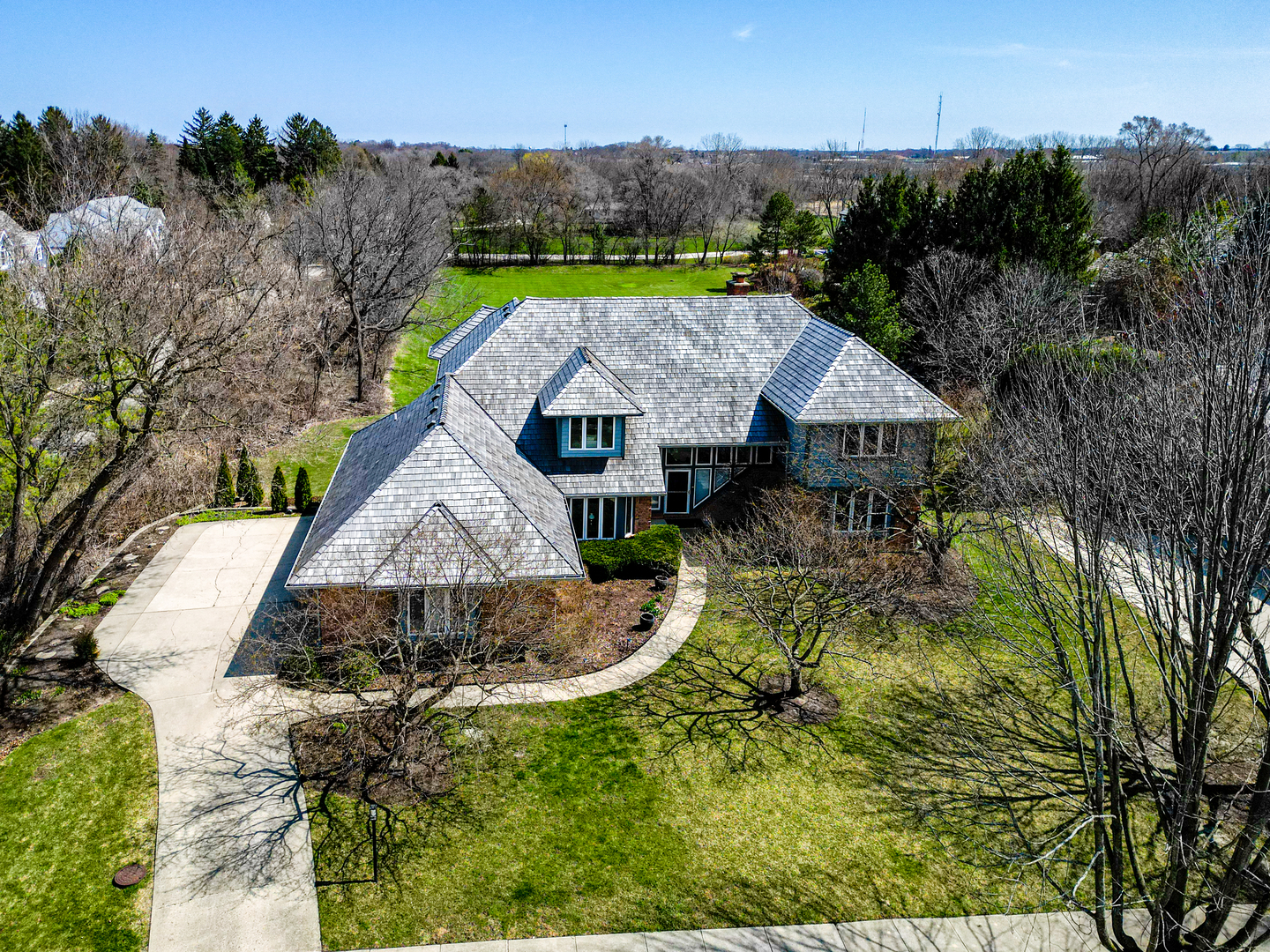 1512 Sunnyview Road, Libertyville, IL 60048