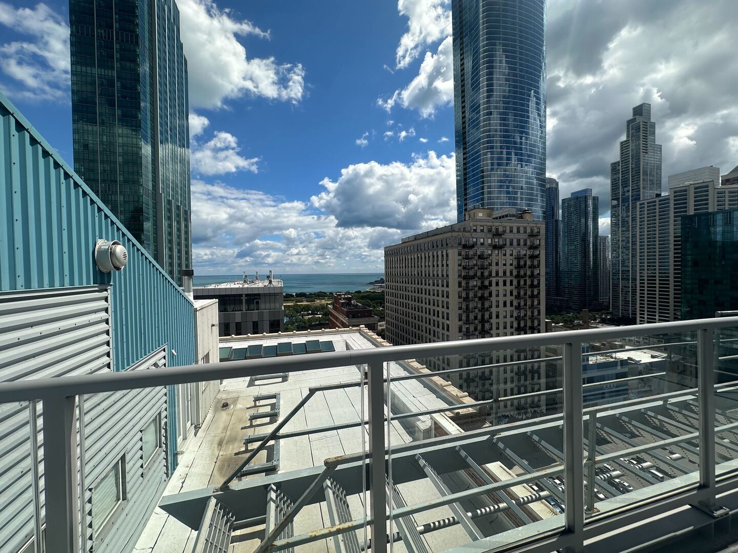 40 E 9th Street #402, Chicago, IL 60605