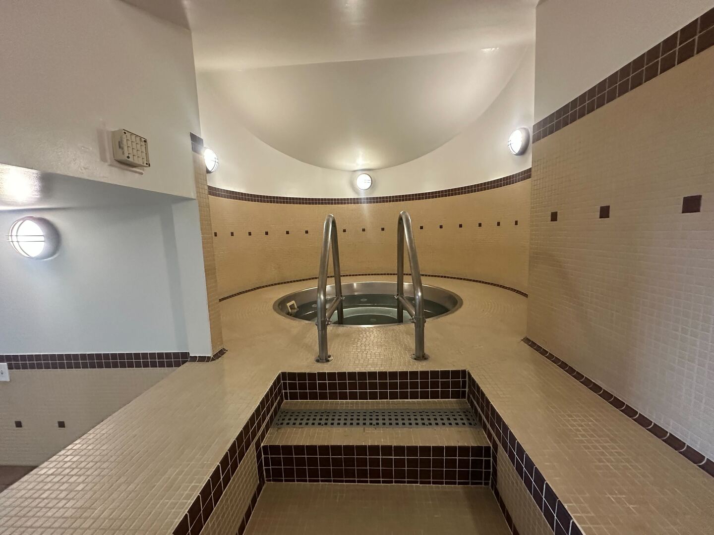 40 E 9th Street #402, Chicago, IL 60605