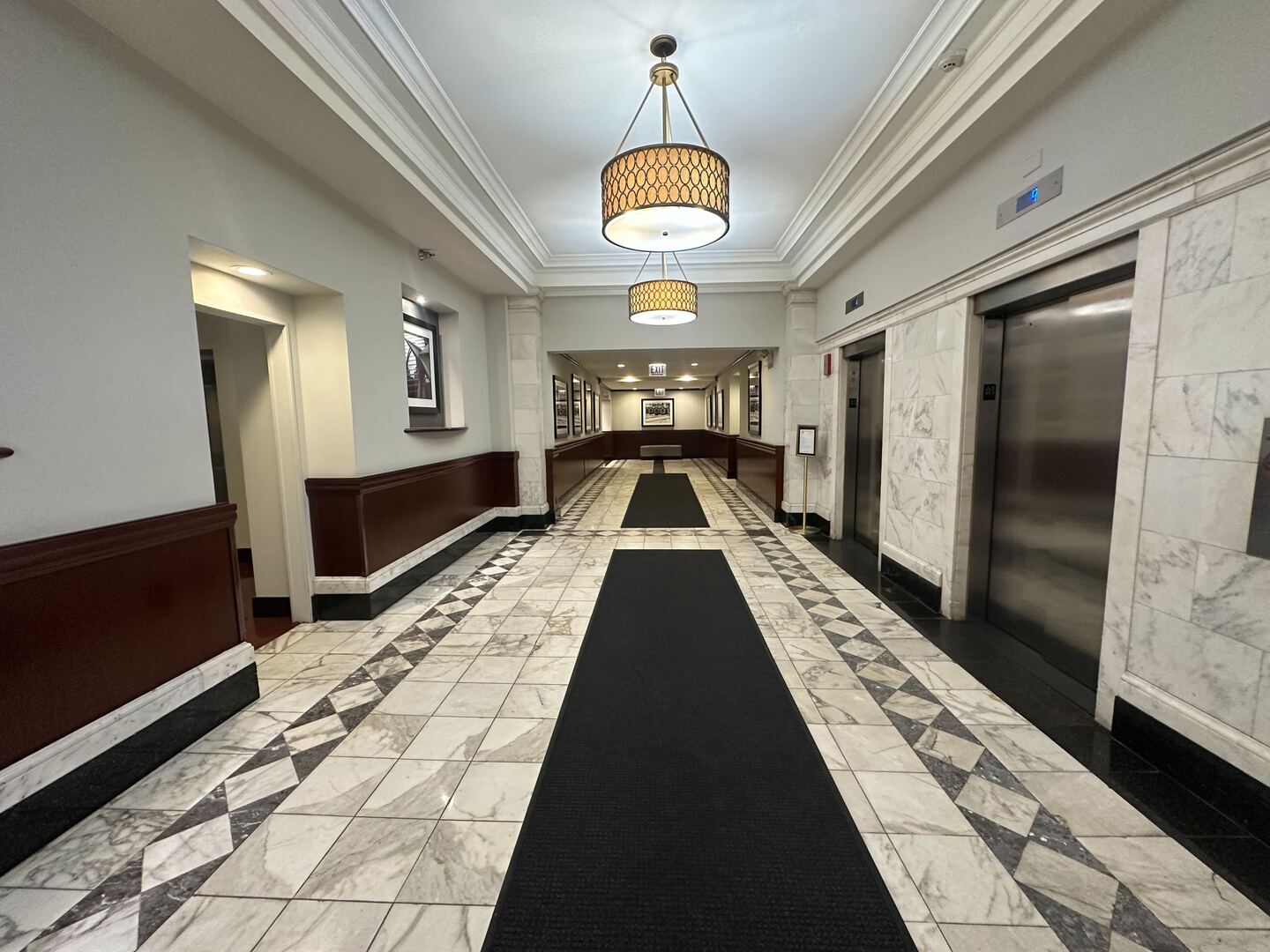 40 E 9th Street #402, Chicago, IL 60605