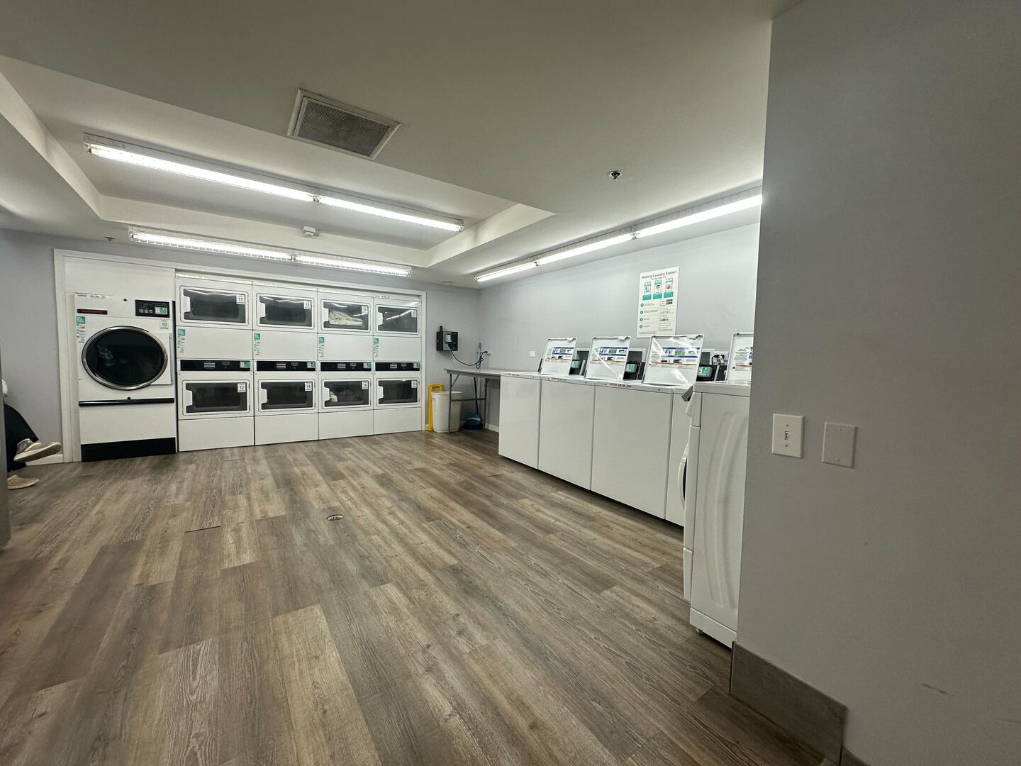 40 E 9th Street #402, Chicago, IL 60605