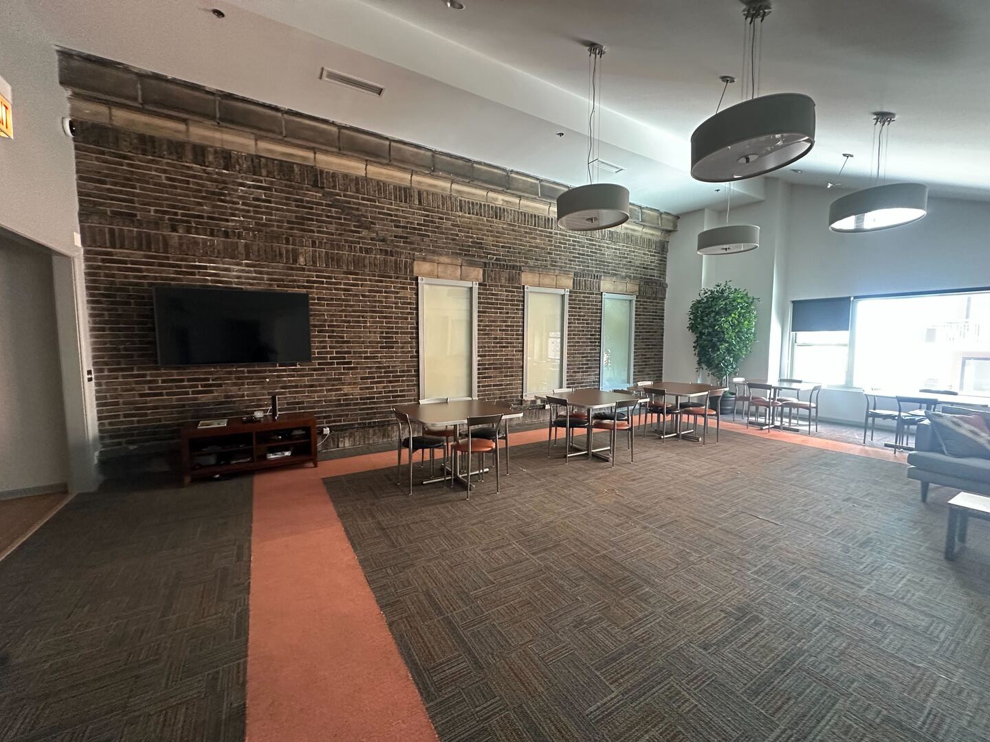 40 E 9th Street #402, Chicago, IL 60605