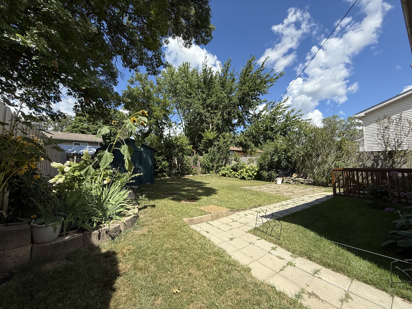 16 N CHANNEL Drive, Round Lake Beach, IL 60073