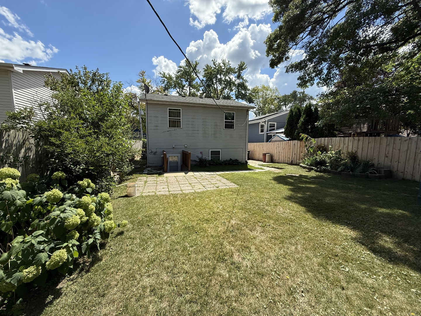 16 N CHANNEL Drive, Round Lake Beach, IL 60073