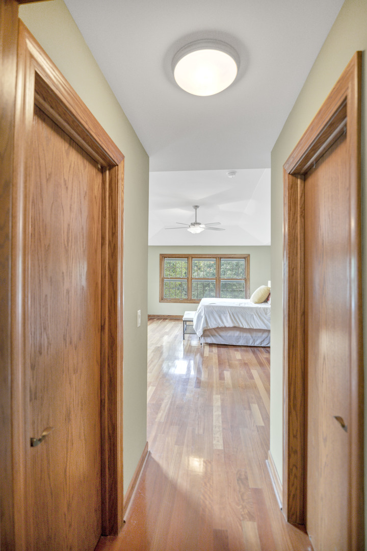 1535 S Douglas Avenue, Arlington Heights, IL 60005