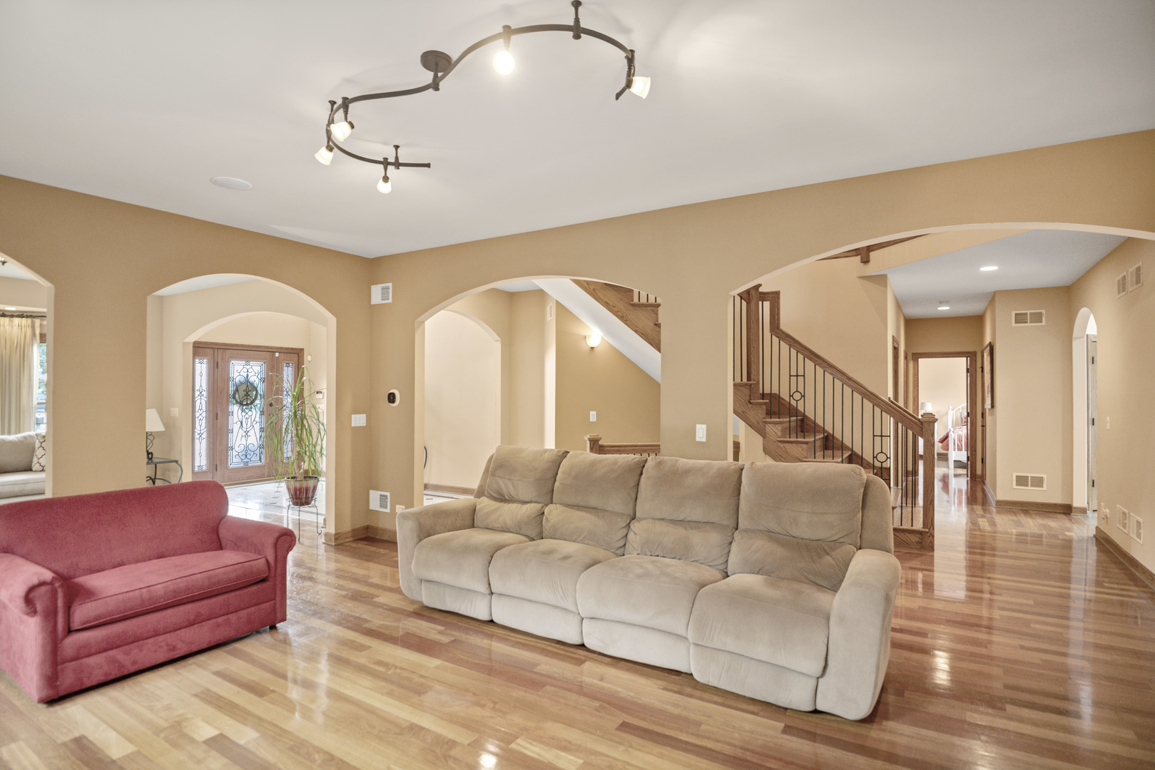 1535 S Douglas Avenue, Arlington Heights, IL 60005