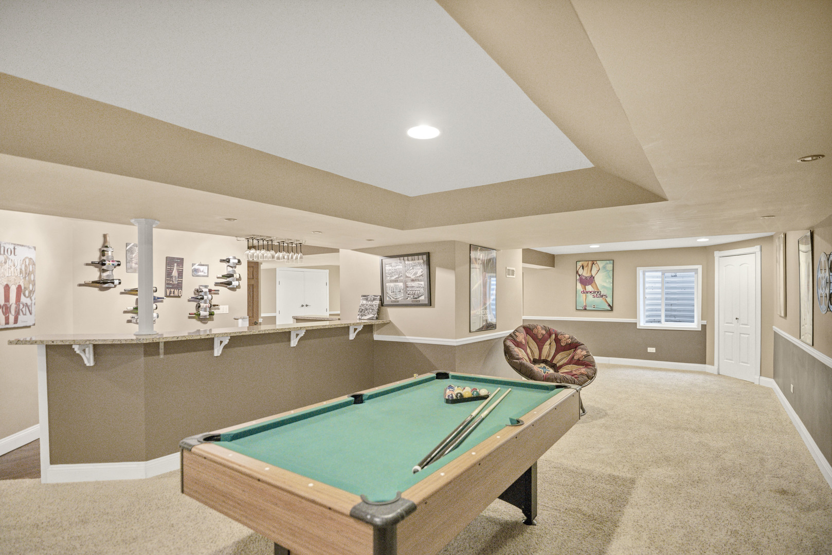 1535 S Douglas Avenue, Arlington Heights, IL 60005