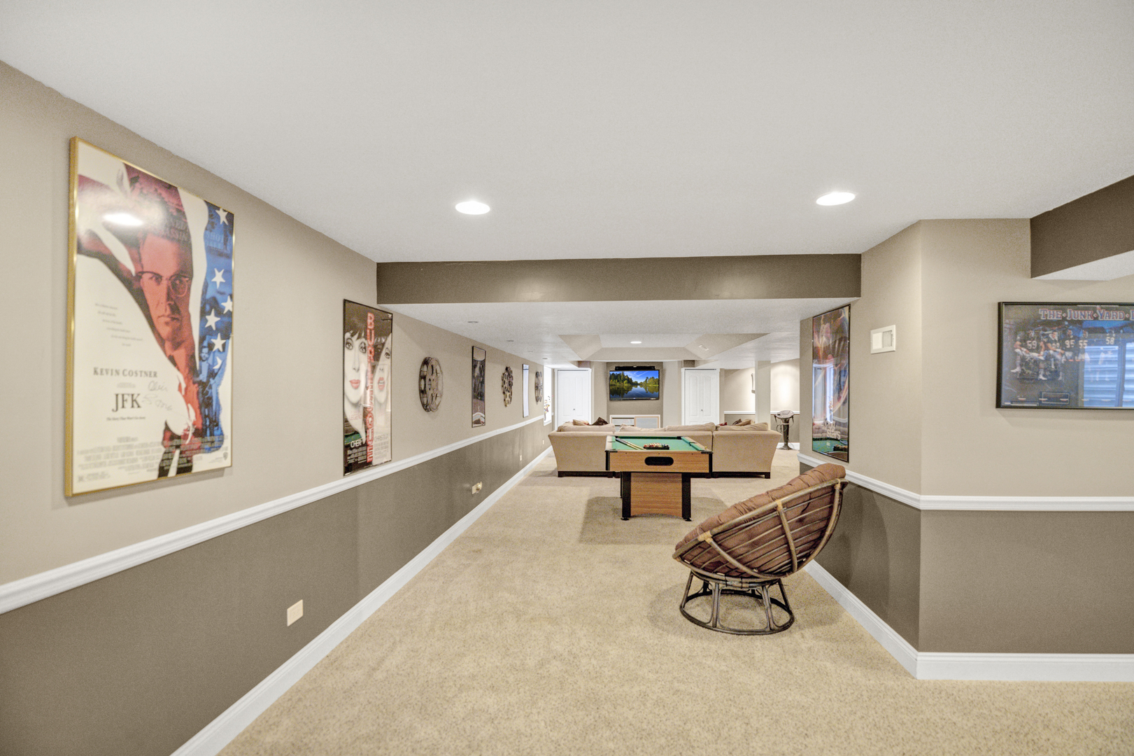 1535 S Douglas Avenue, Arlington Heights, IL 60005