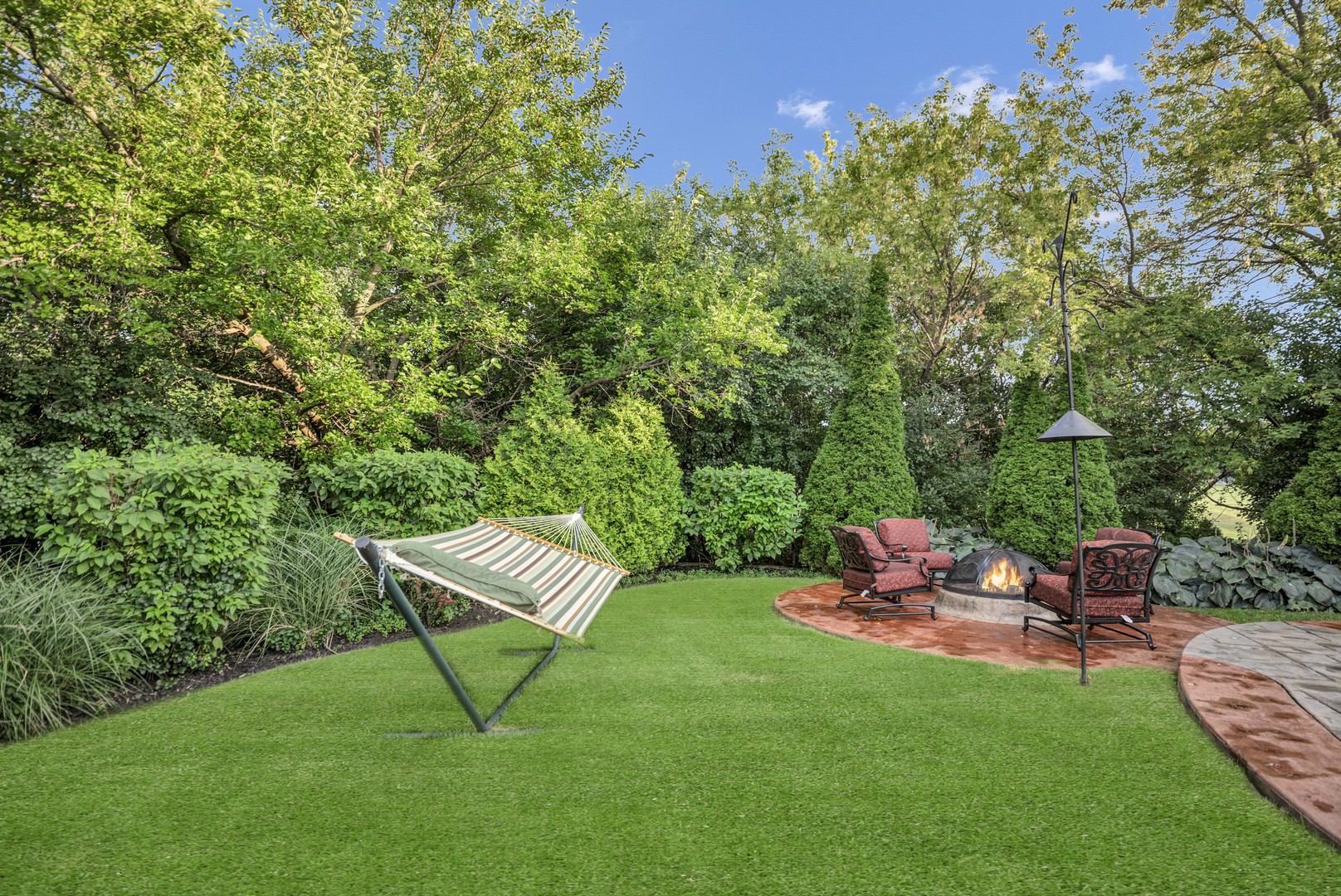 1535 S Douglas Avenue, Arlington Heights, IL 60005