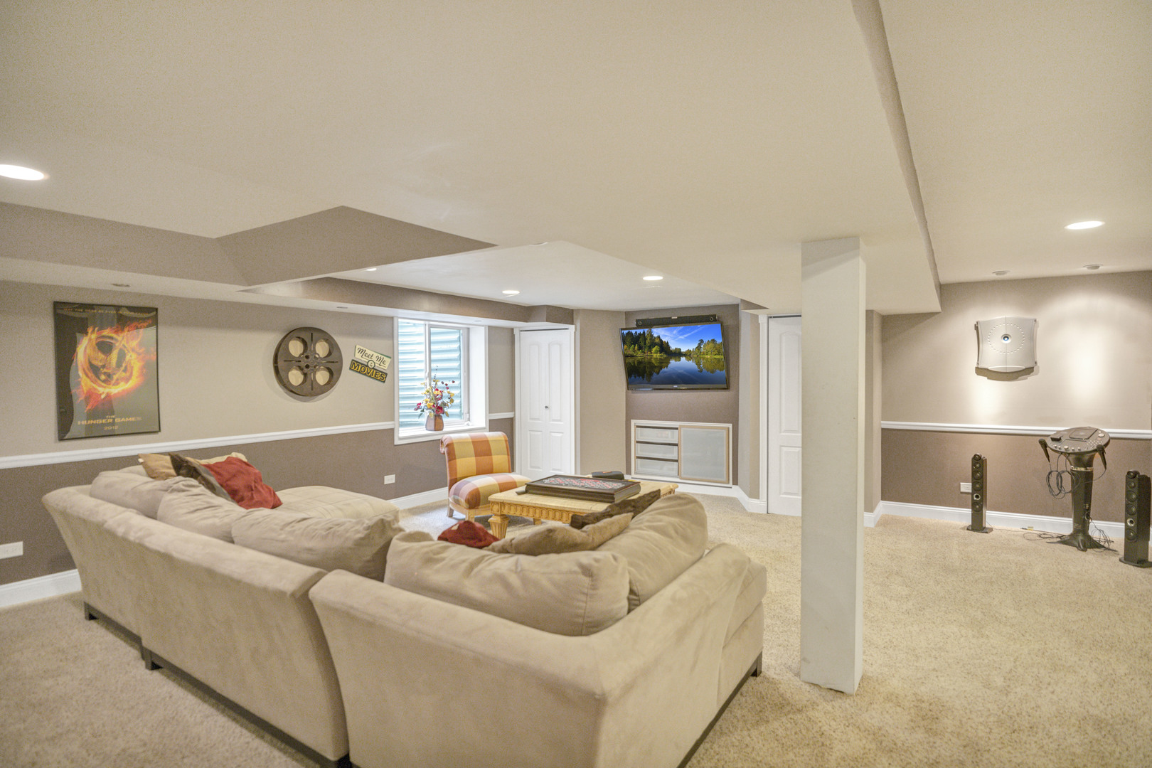 1535 S Douglas Avenue, Arlington Heights, IL 60005