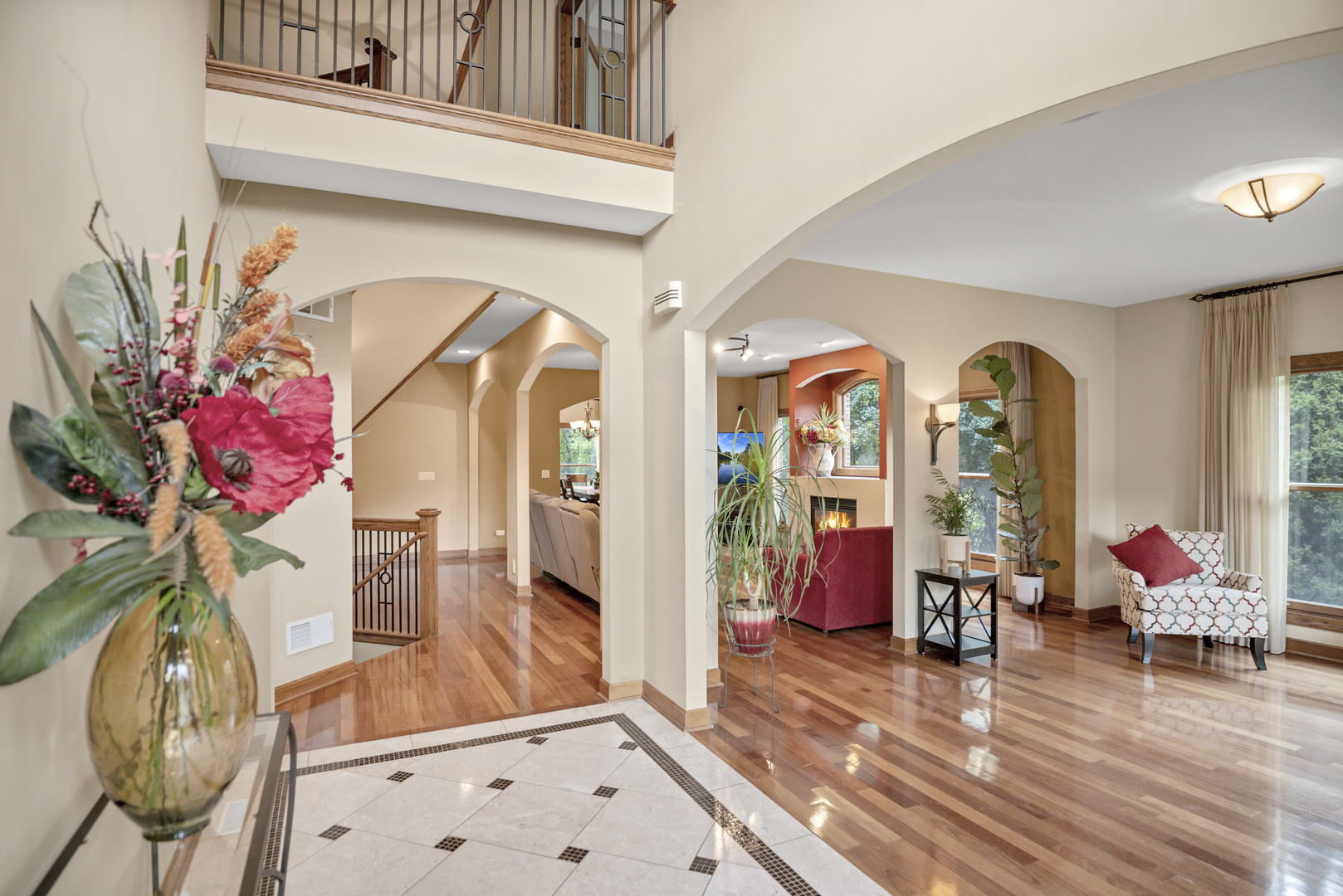 1535 S Douglas Avenue, Arlington Heights, IL 60005