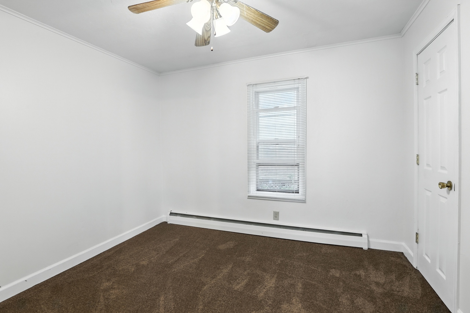 2804 Elim Avenue, Zion, IL 60099
