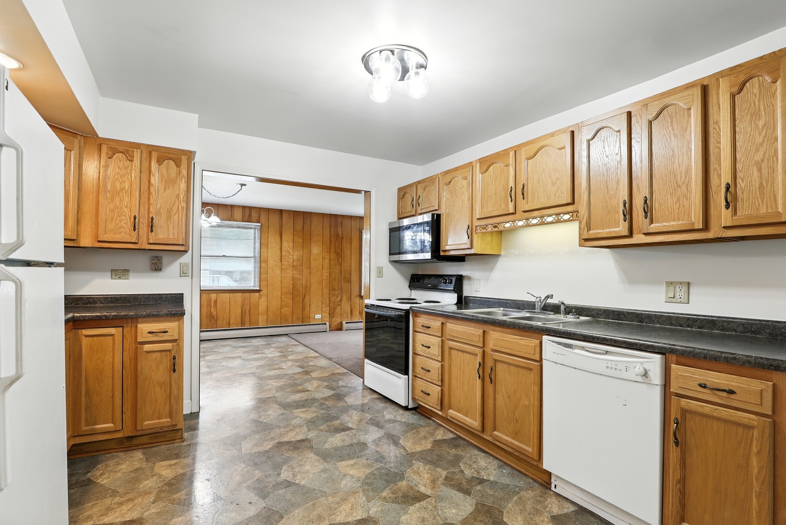 2804 Elim Avenue, Zion, IL 60099