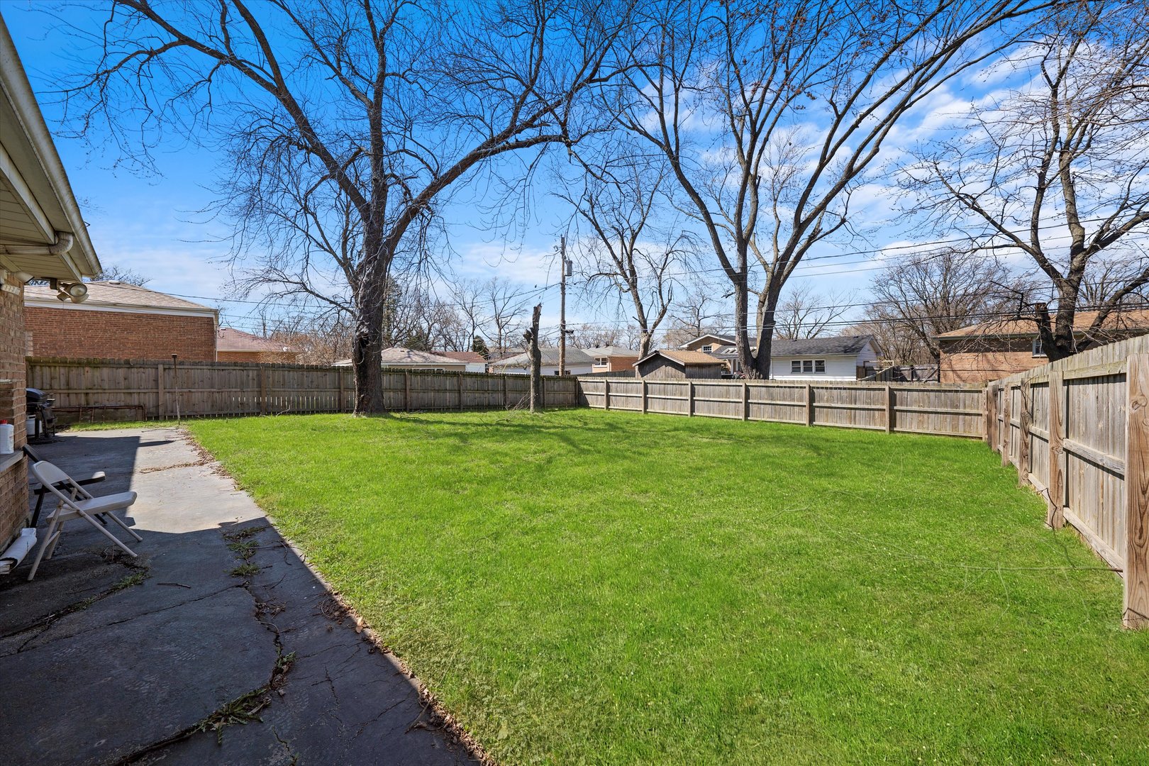 1012 E 159th Place, South Holland, IL 60473