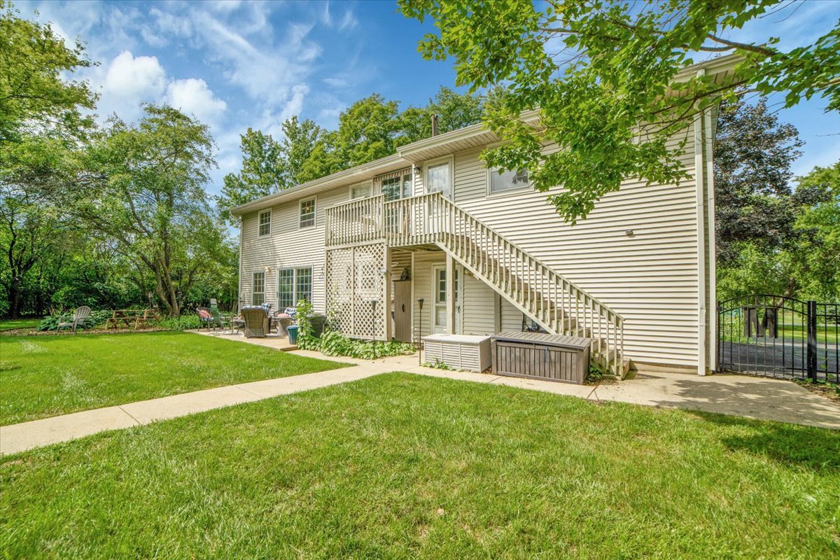 3N011 Morningside Avenue, West Chicago, IL 60185